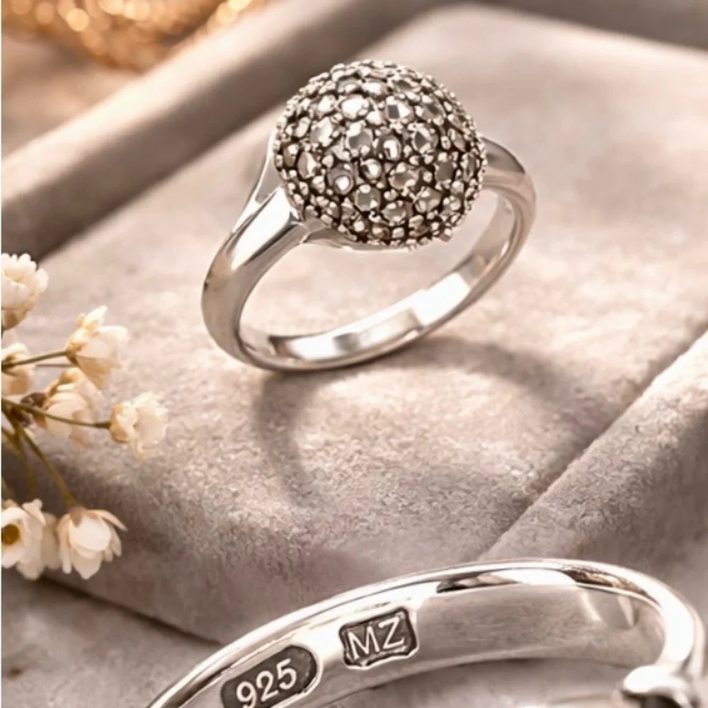 Vintage Sterling Silver Marcasite Dome Ring Size 9